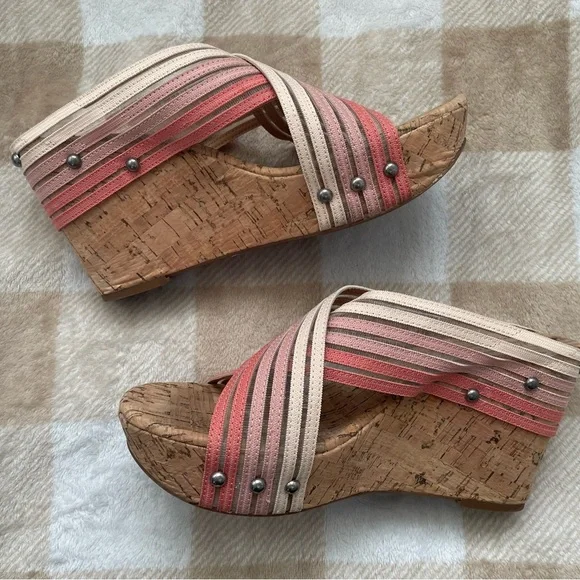 Lucky Brand Women's Cork Wedges - Coral and Beige 7.5 M - Picture 5 of 13